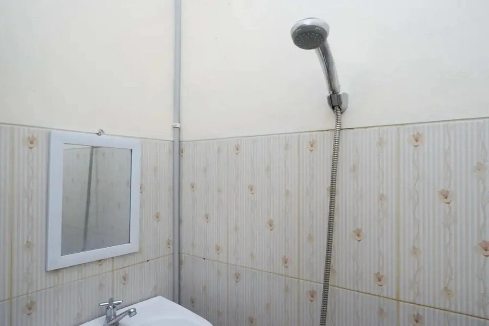 Oyo 2914 Teratai Guest House