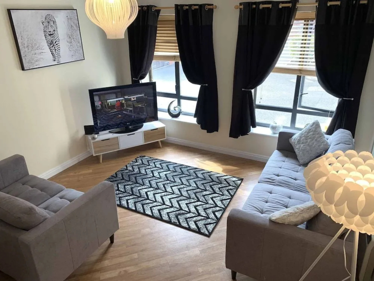 Grand Central, Melton Court