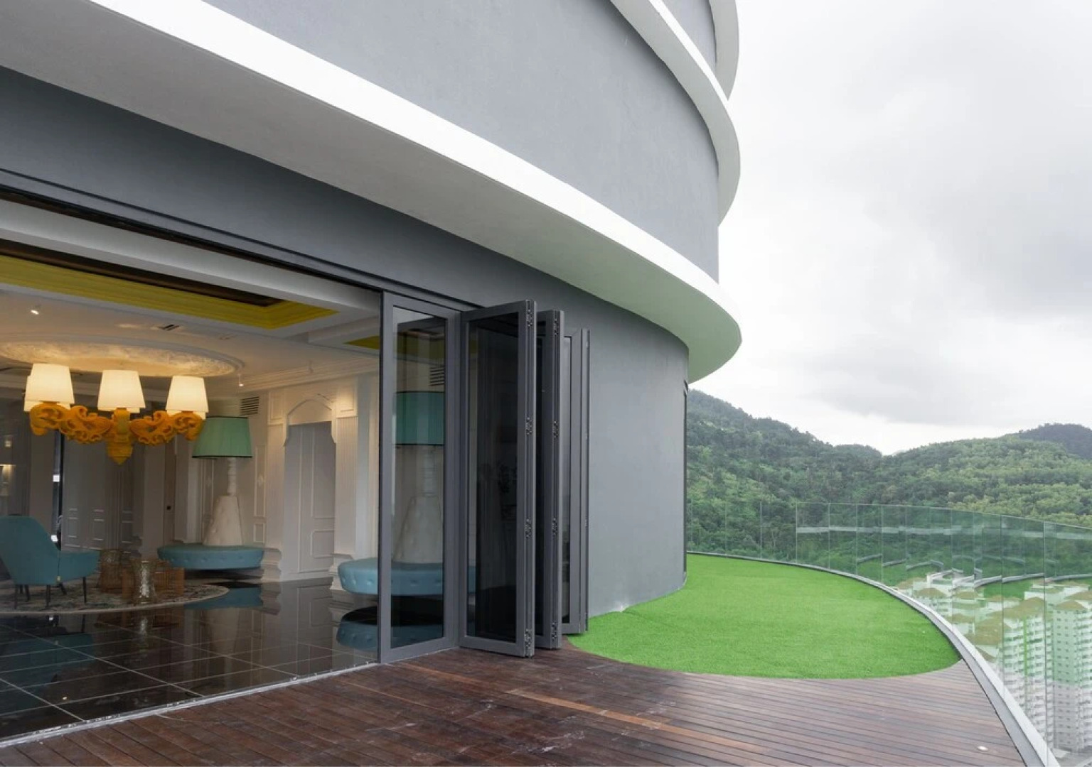 Five Star Designer Suite