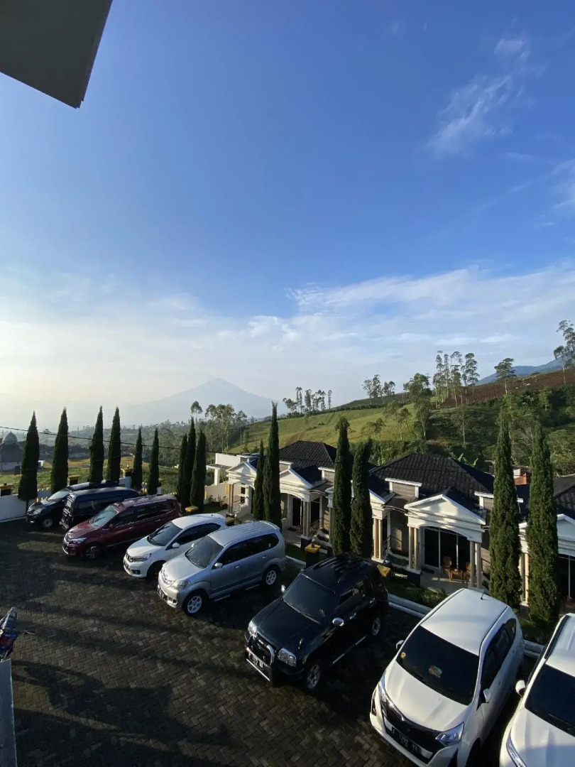 Green Hero Darajat Hotel