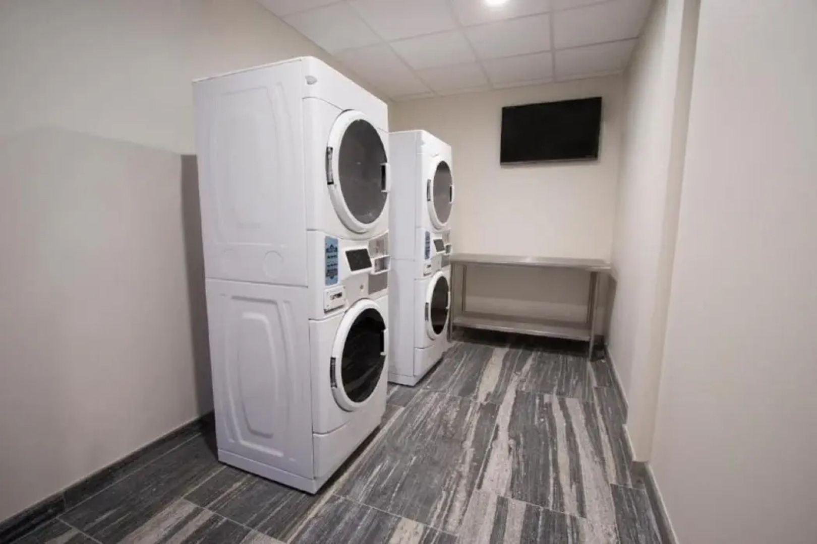 Fiesta Inn Suites Aeropuerto del Bajío