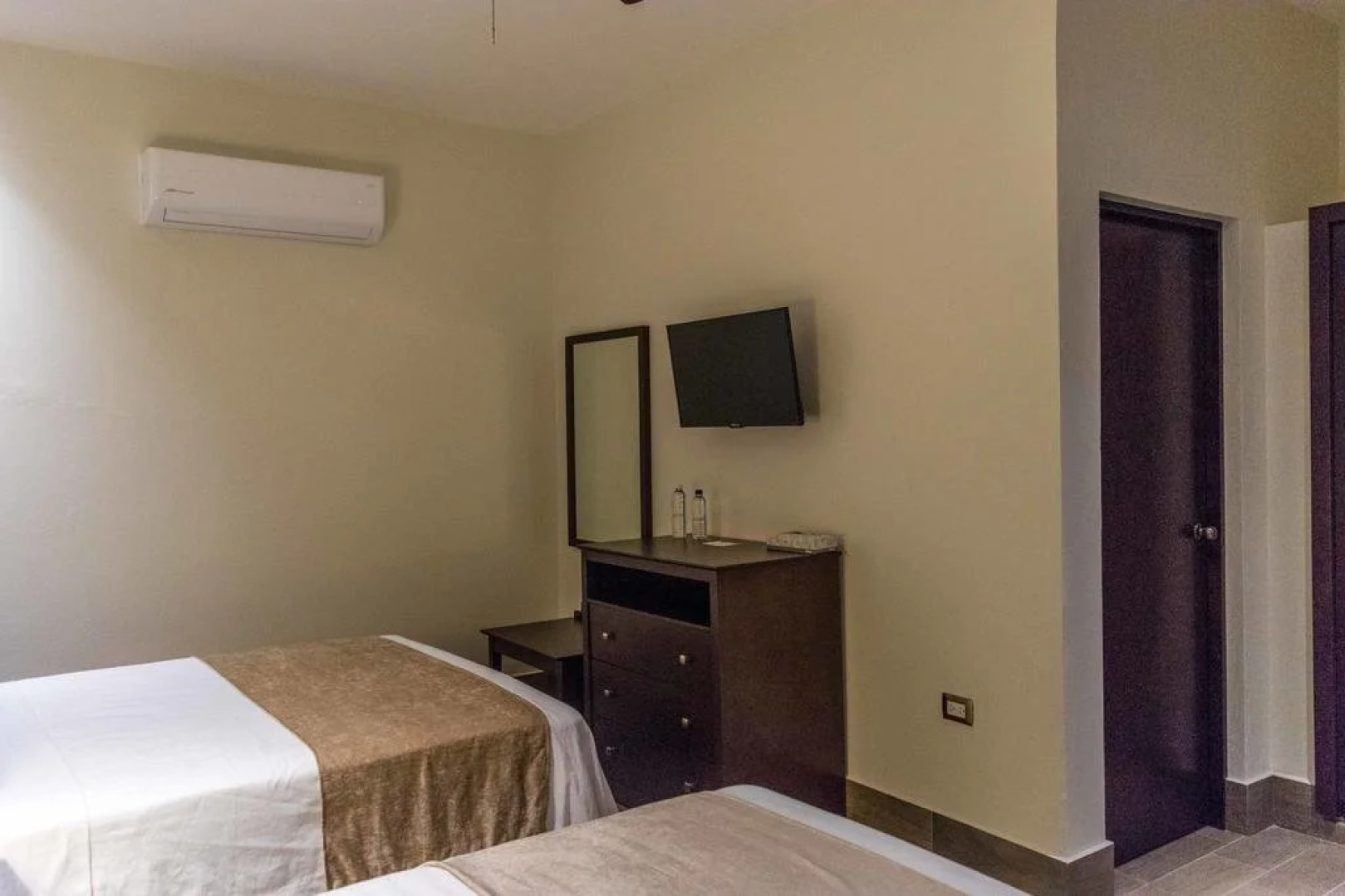 Punto Madero Hotel & Plaza