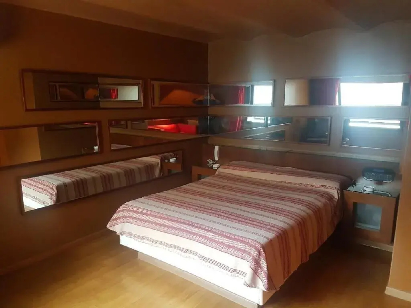 Uman Hotel (Motel)