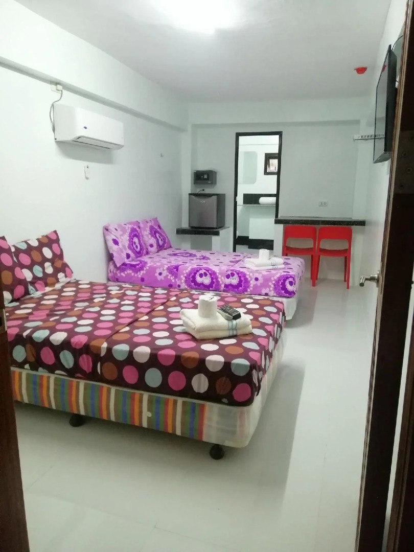 Gum Leaves Hotel and Restaurant