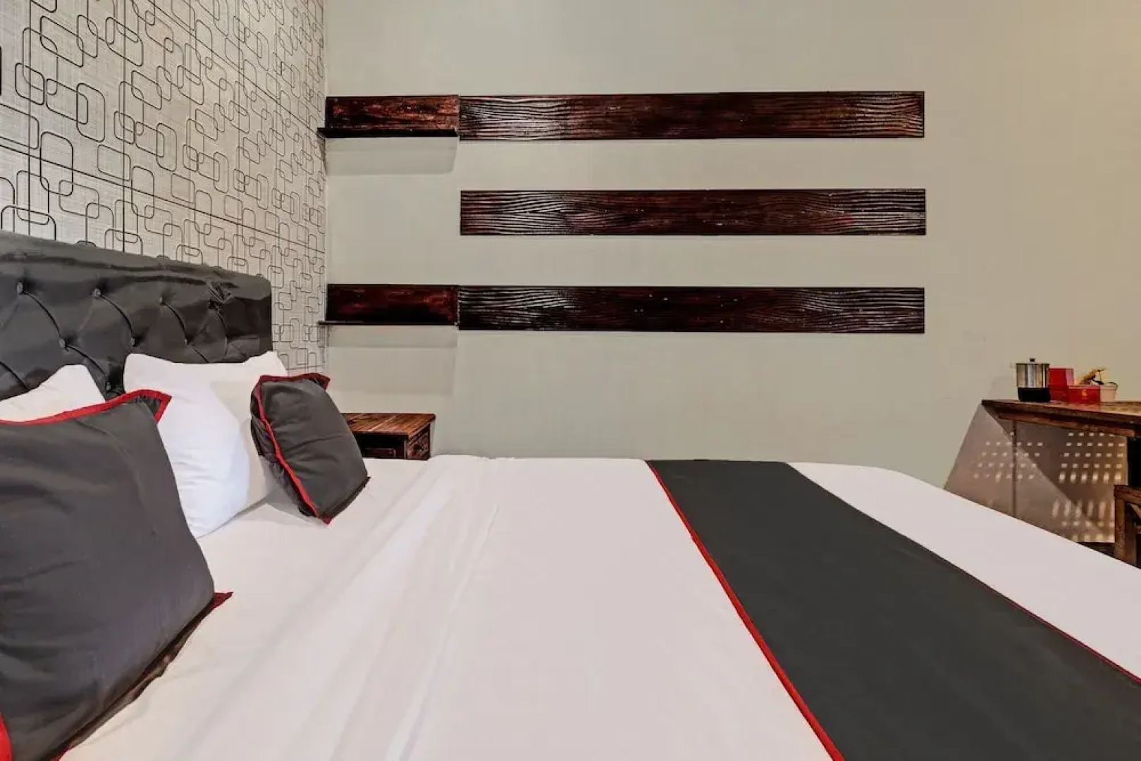 Capital O 92276 Hotel Pesona Gunung