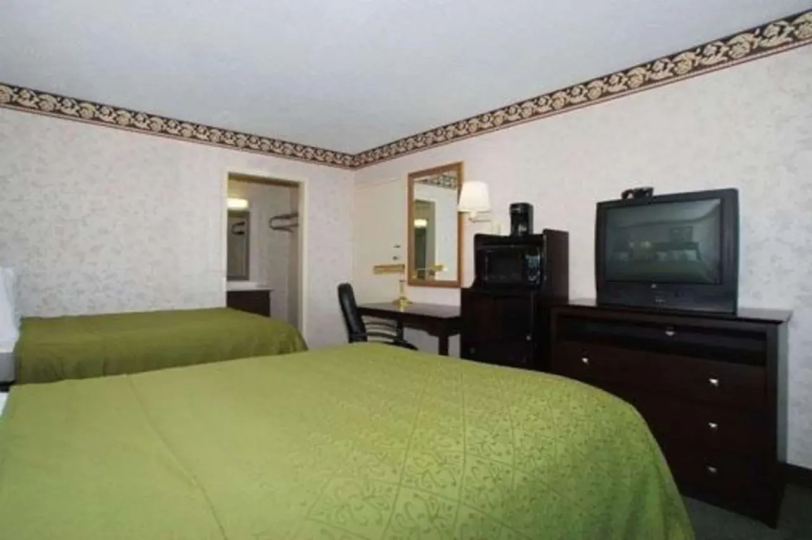 Rodeway Inn Conference Center