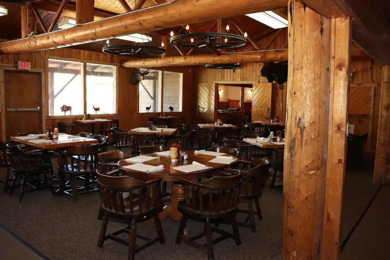 Yellowstone Valley Inn