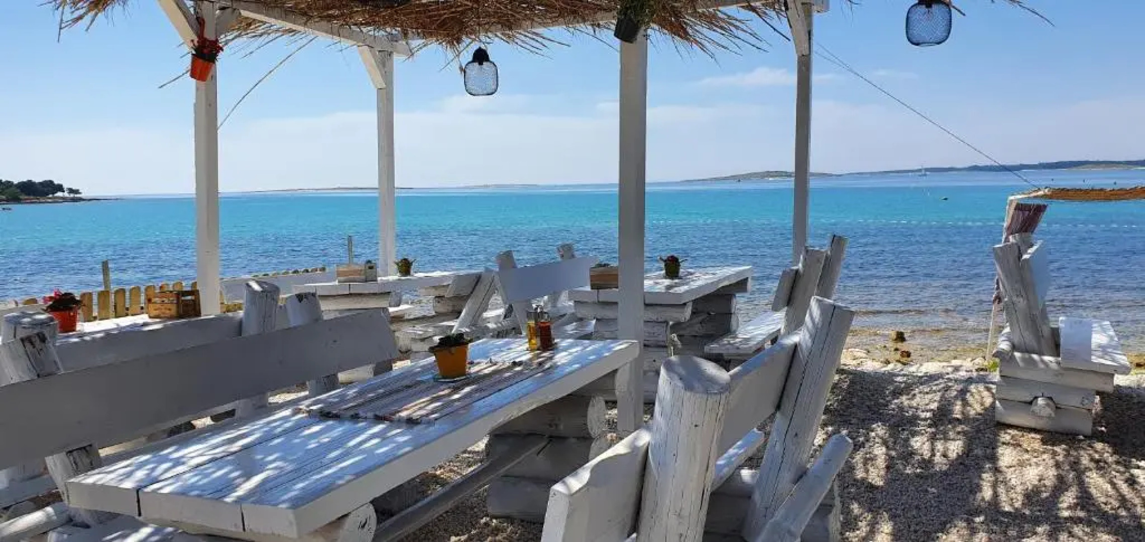 Medulin Luxury Apartments with beautiful garden 100 m from beach