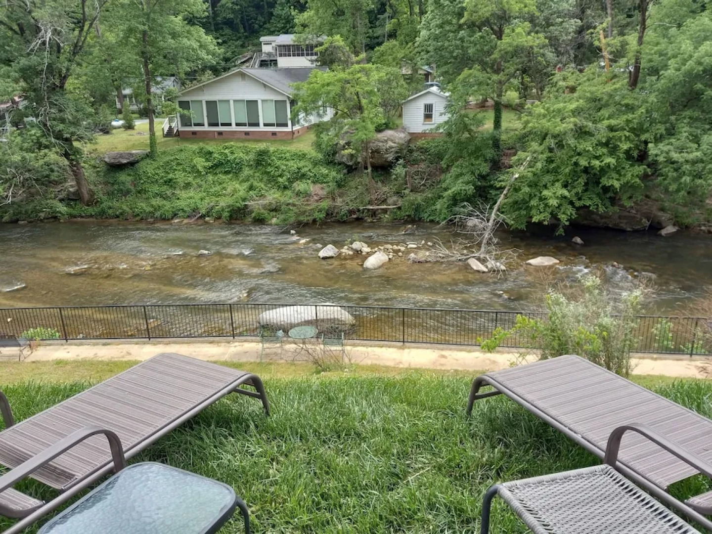 The Carter Lodge On The River