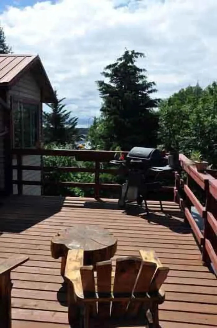 Whalesong Bed and Breakfast