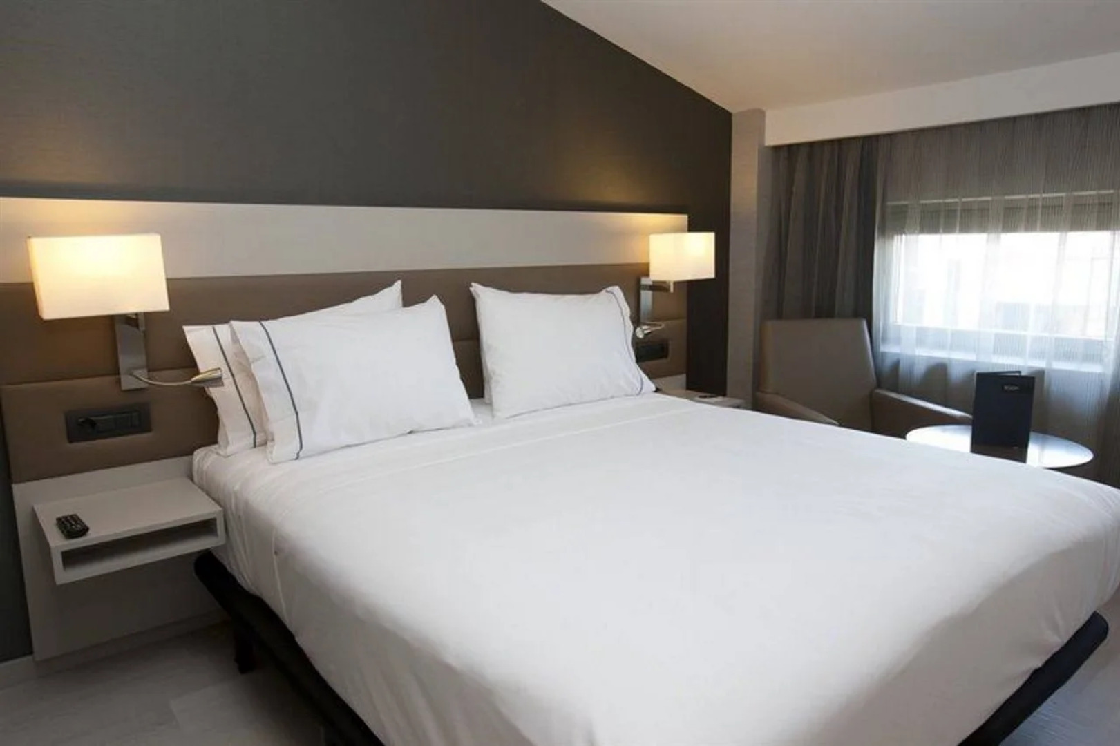 Отель SH Colon Valencia