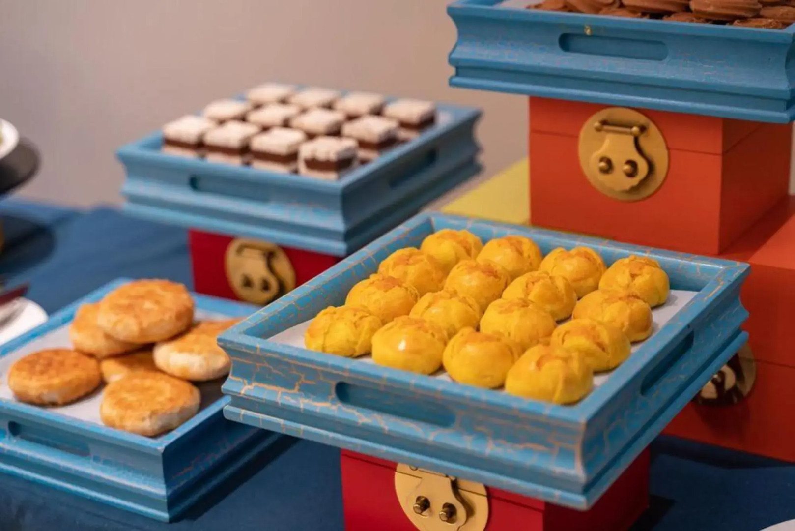 Novotel Jinniu Hotel