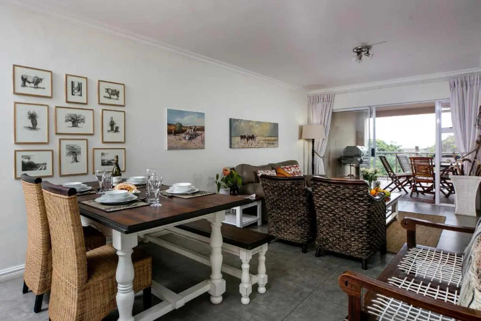 La Mer at Illovo Beach