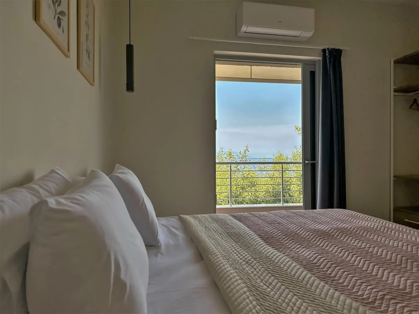 Mangata Seaside Hotel