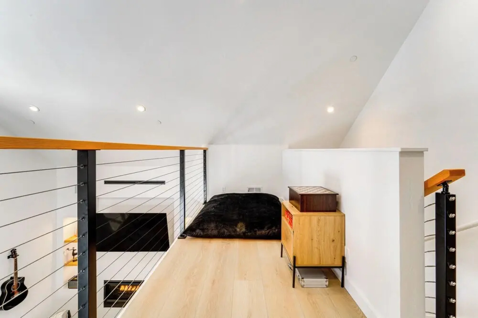 Luxe Soda Springs Cabin: Hot Tub, Forest-view Deck