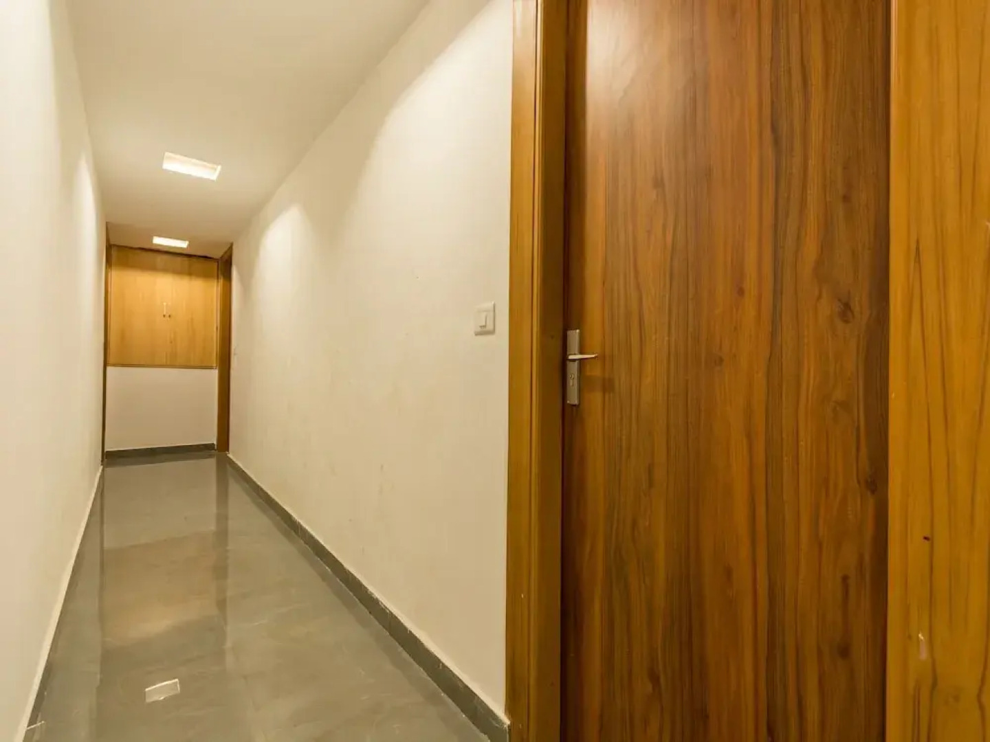 Capital O 44225 Neem Leaf