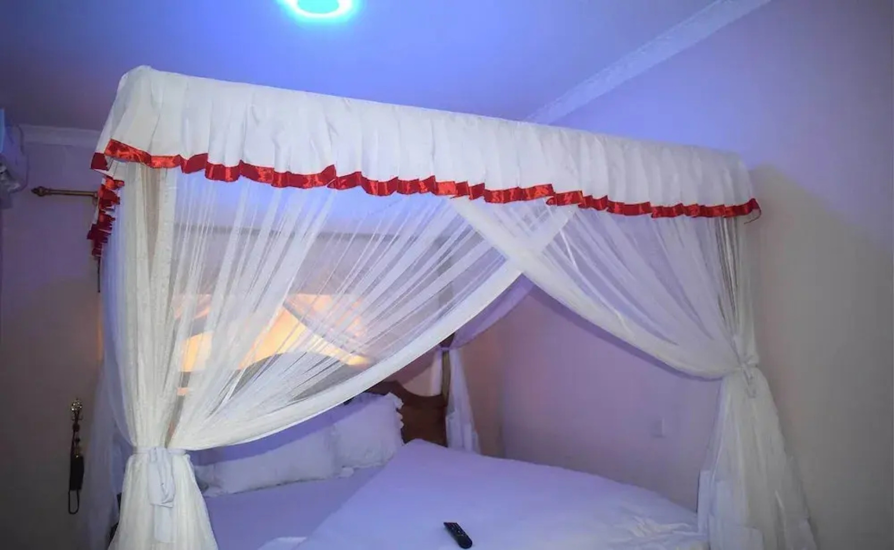 Mzunguu Safari Lodge