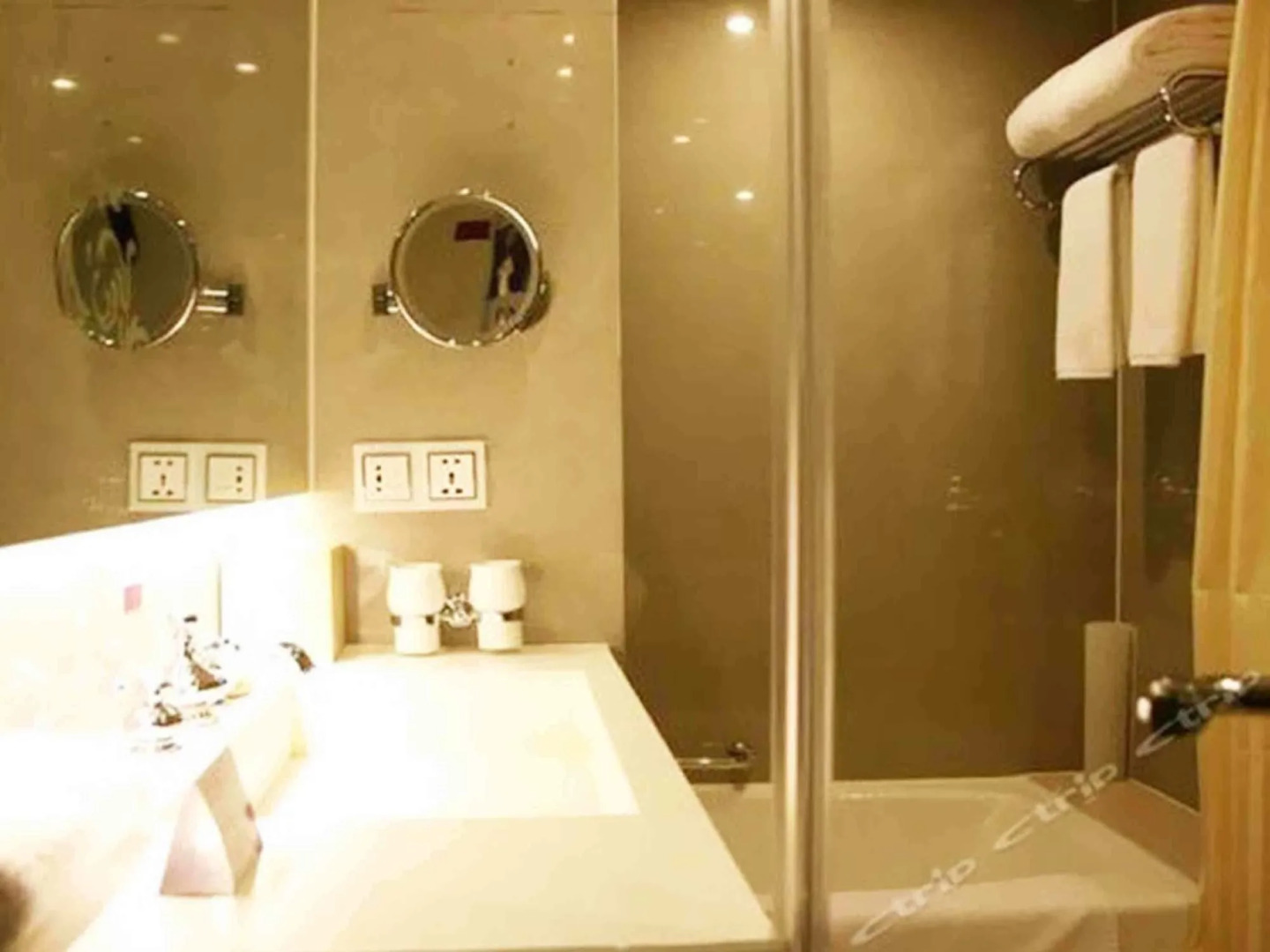 Grand Mercure Hotel Hualing