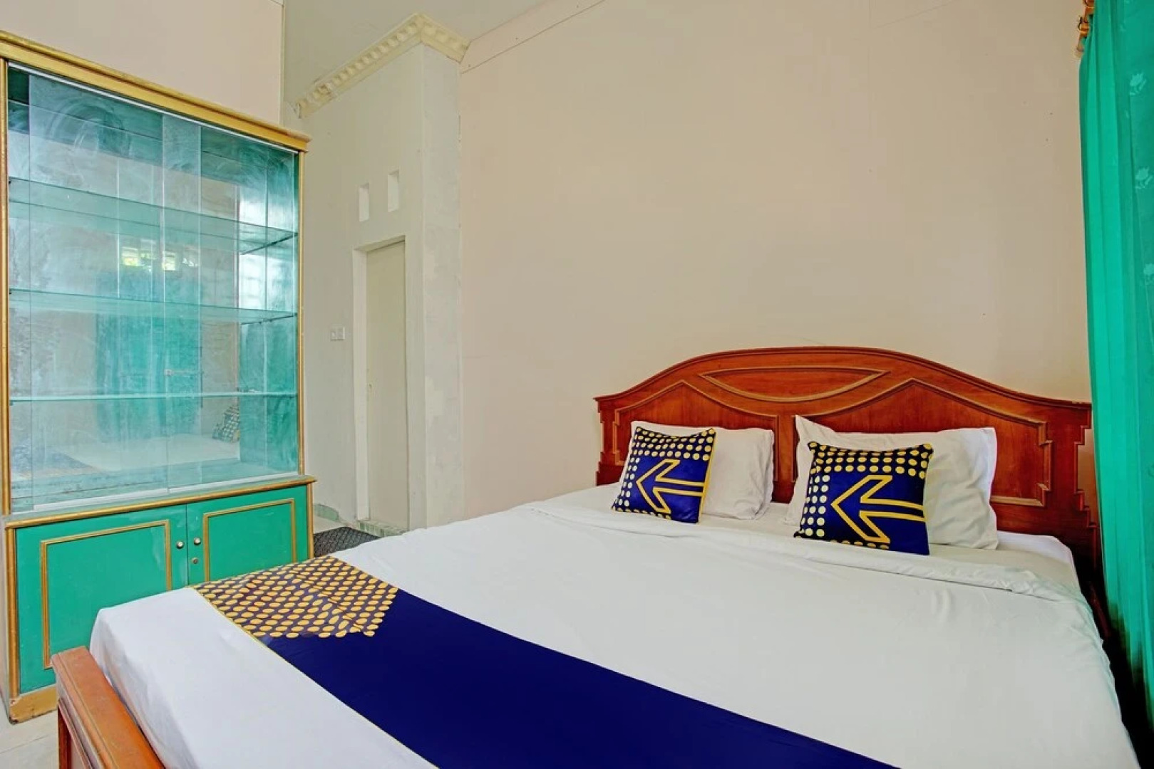 SPOT ON 92905 Sutomo Residence Syariah Near Taman Tugu Padang Area