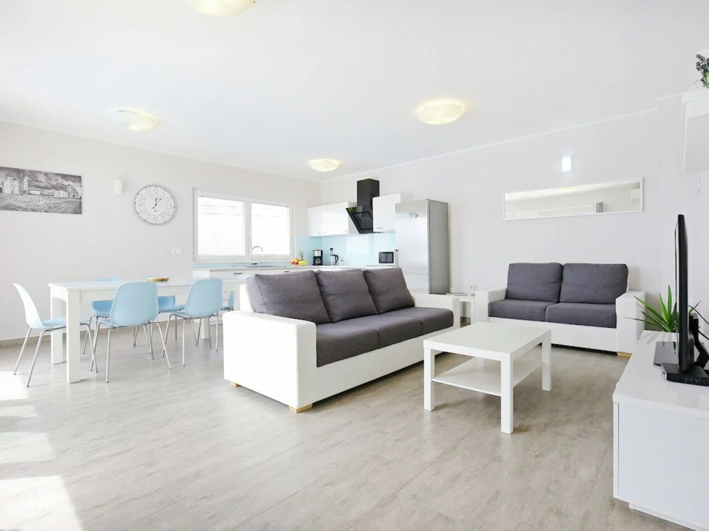 Inviting Holiday Home in Jasenice - Maslenica With Garden