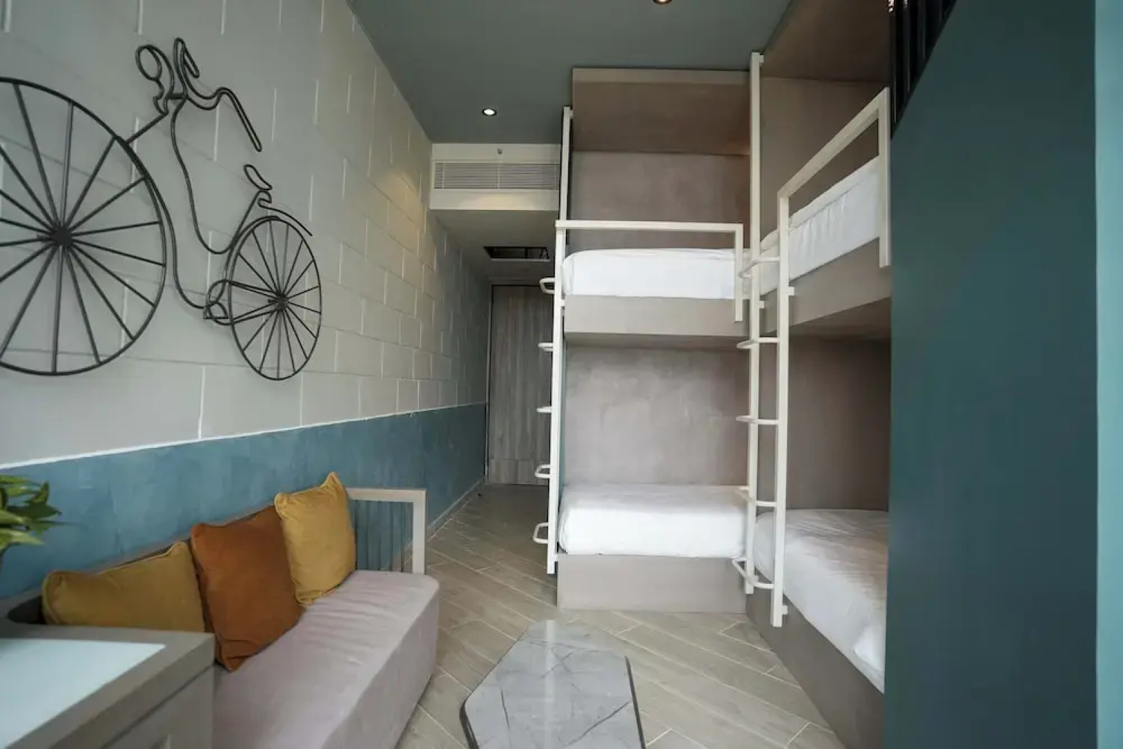 SeSaya Poshtel & Bistro - Colombo's Newest and Finest Poshtel Dorms and Rooms