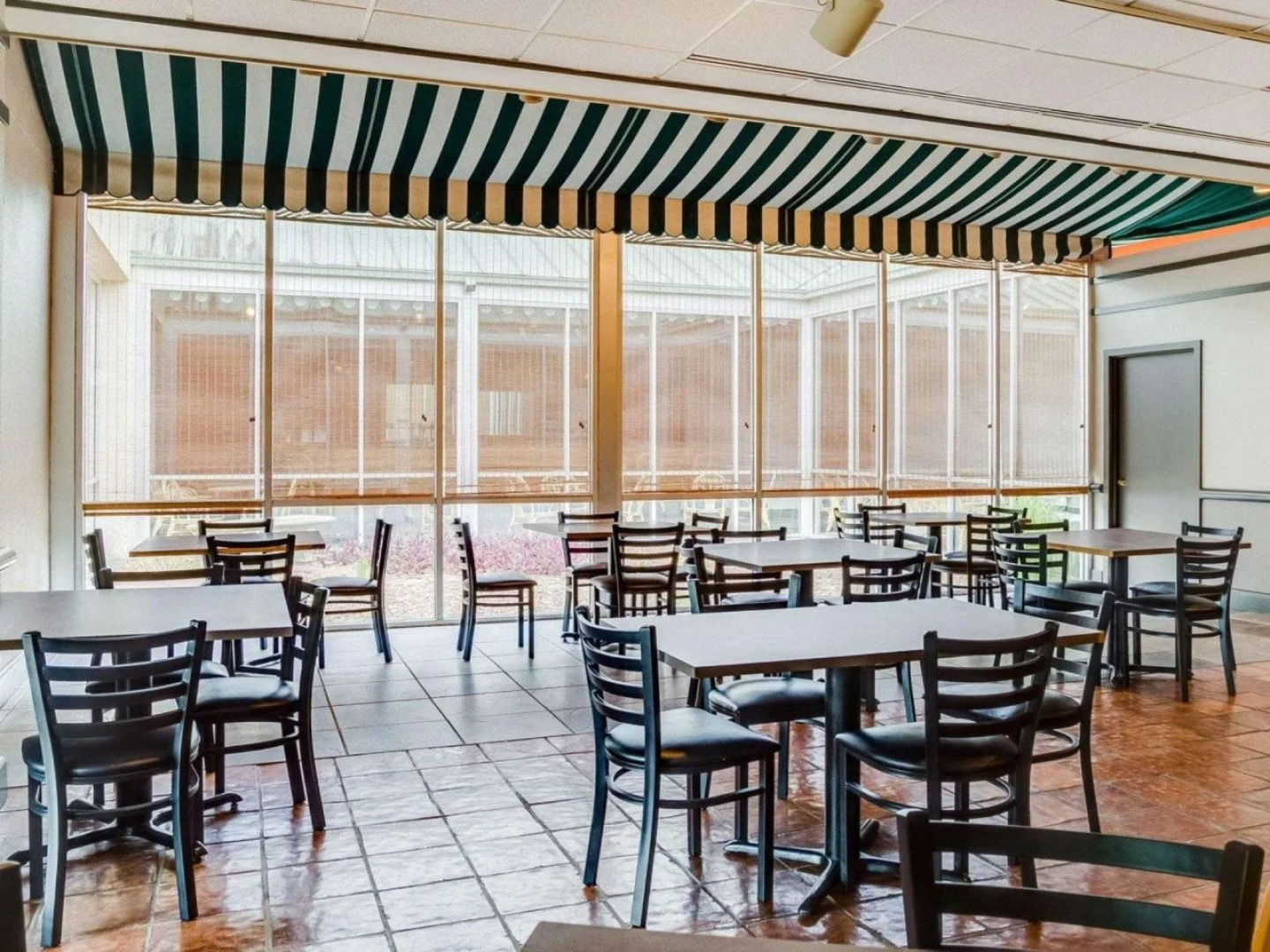 Motel 6 La Place, LA