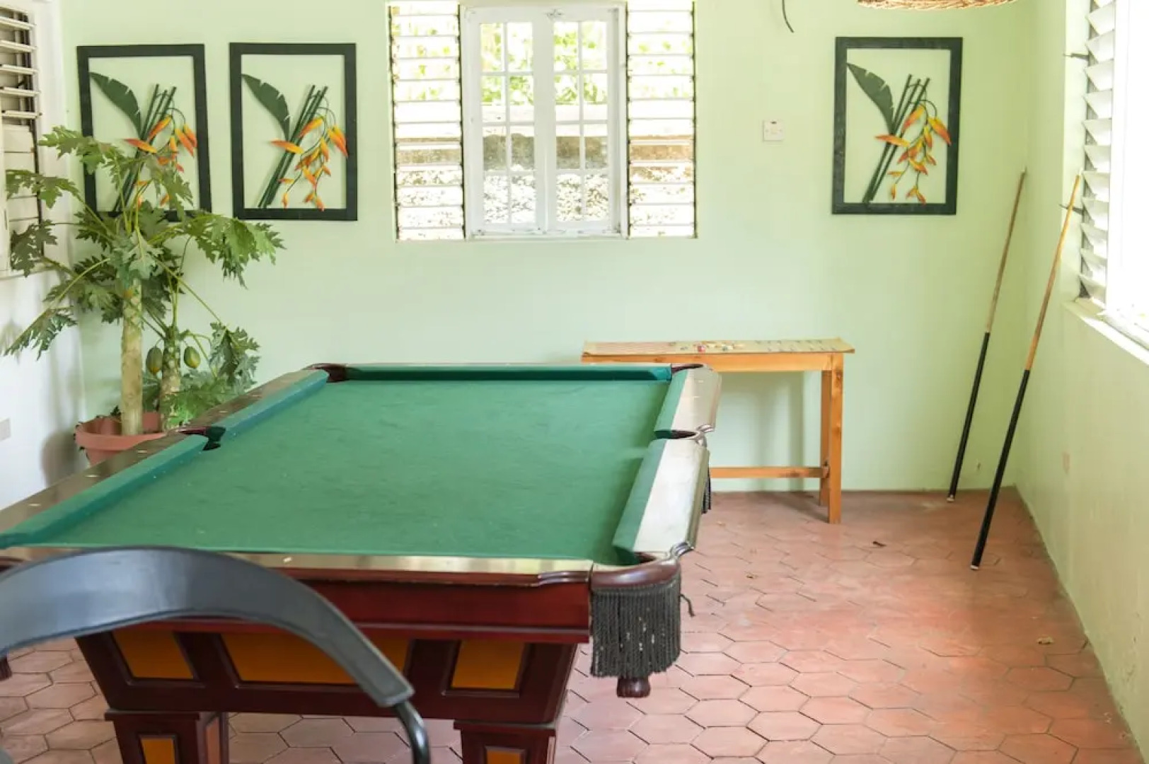 Pipers Cove - Runaway Bay