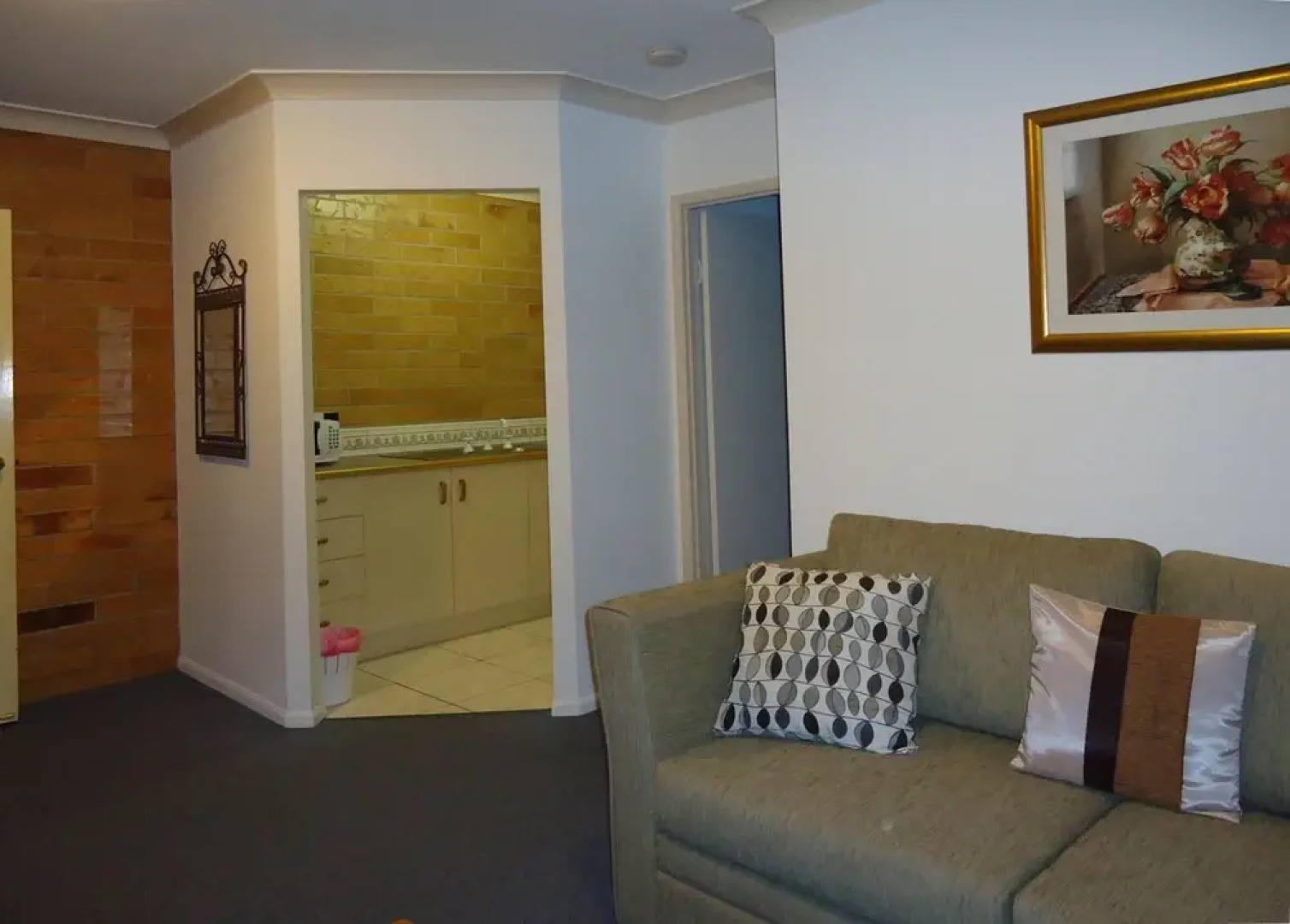 Copper Country Motor Inn & Restaurant