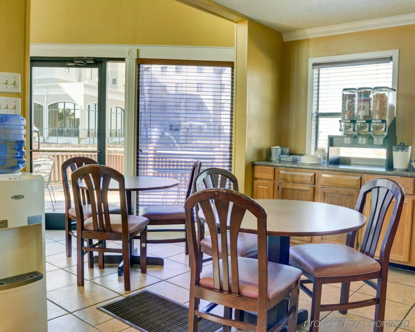 Econo Lodge Inn & Suites Hot Springs