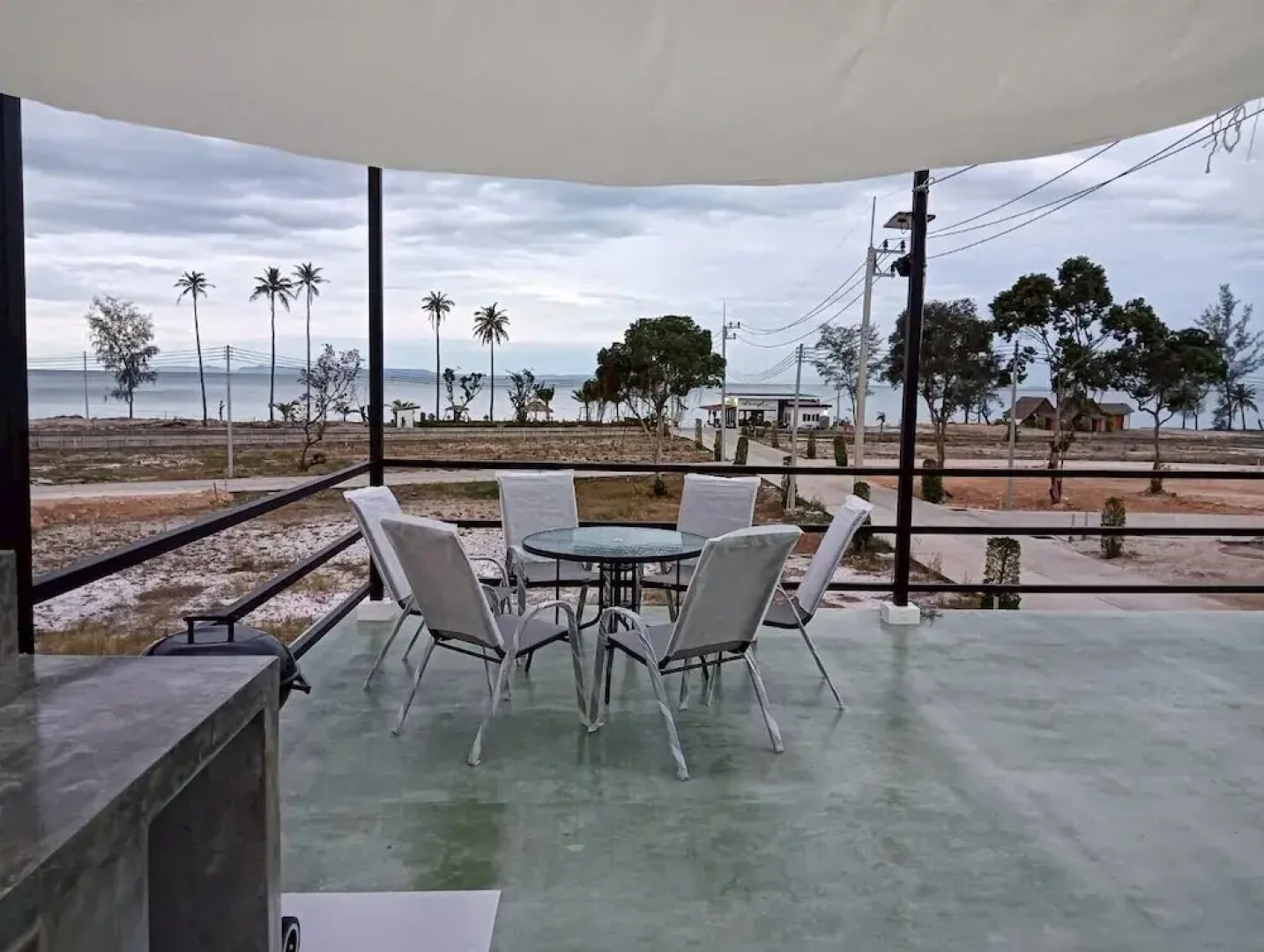 A&B Beach Villa At VK