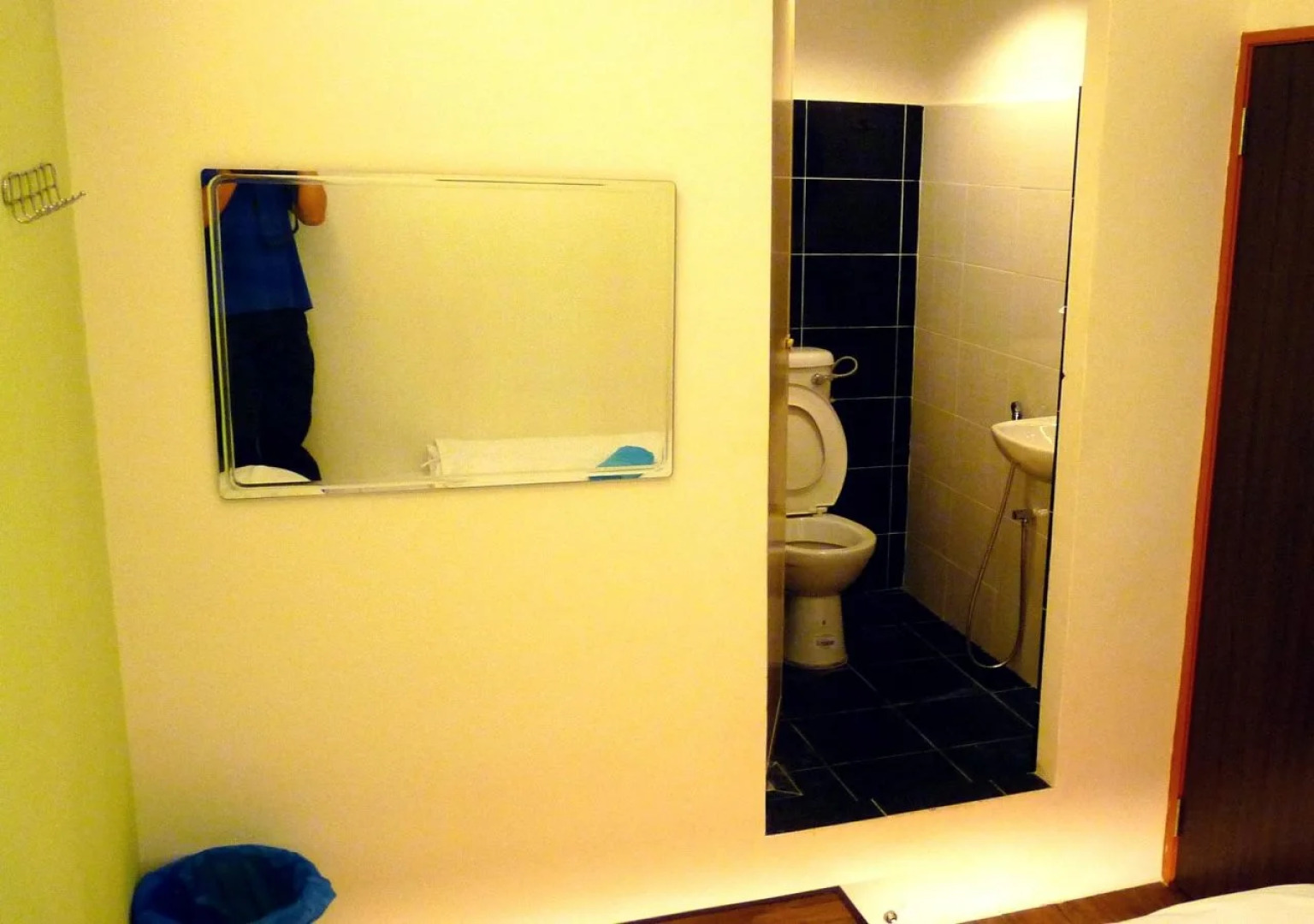 Hotel O V Stay Guesthouse