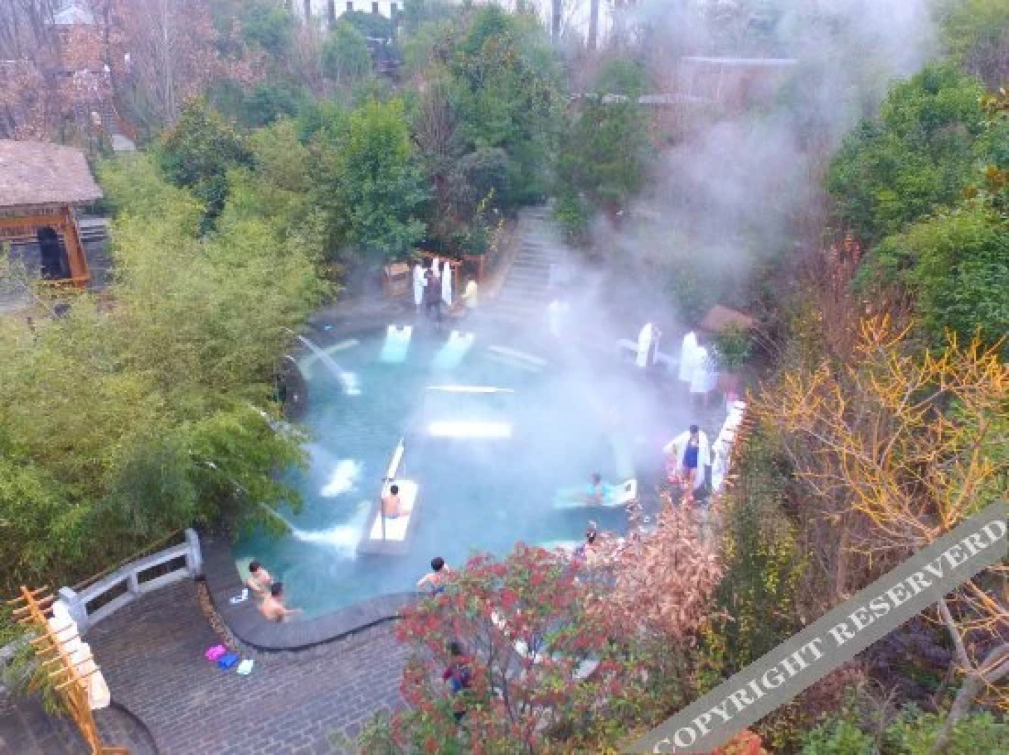 Yihe Funiu Shanju Hot Spring  Hotel