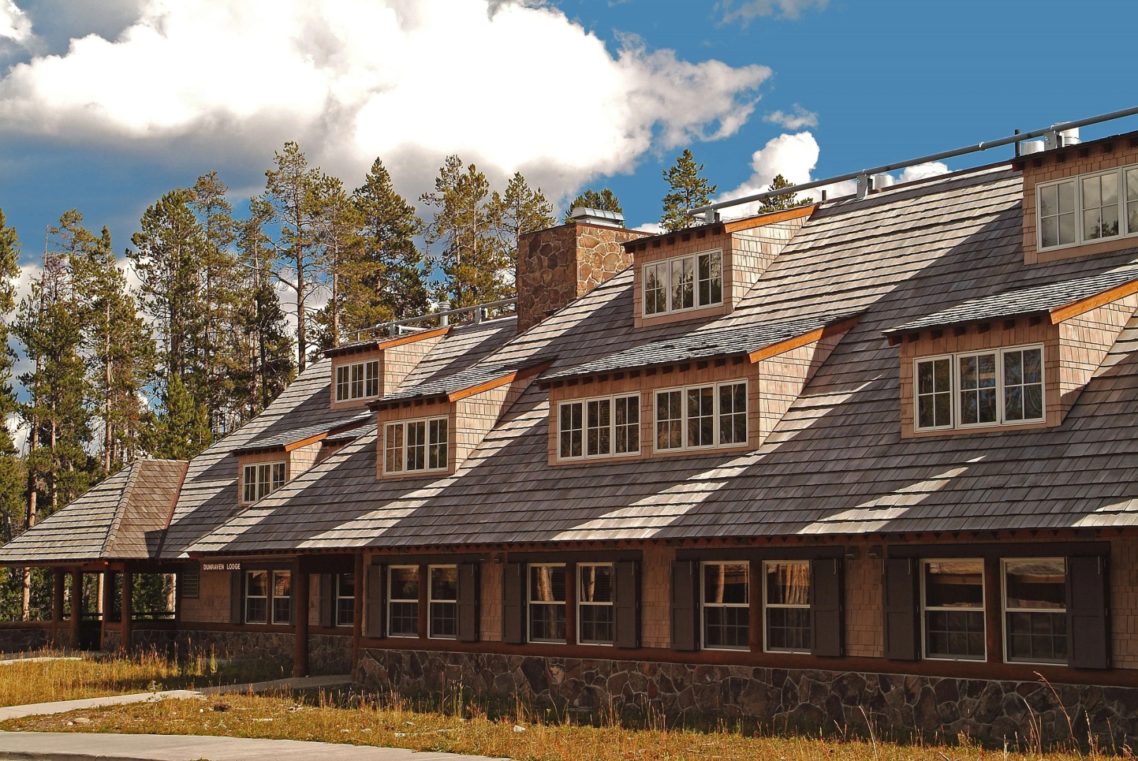 Canyon Lodge & Cabins - Inside the Park