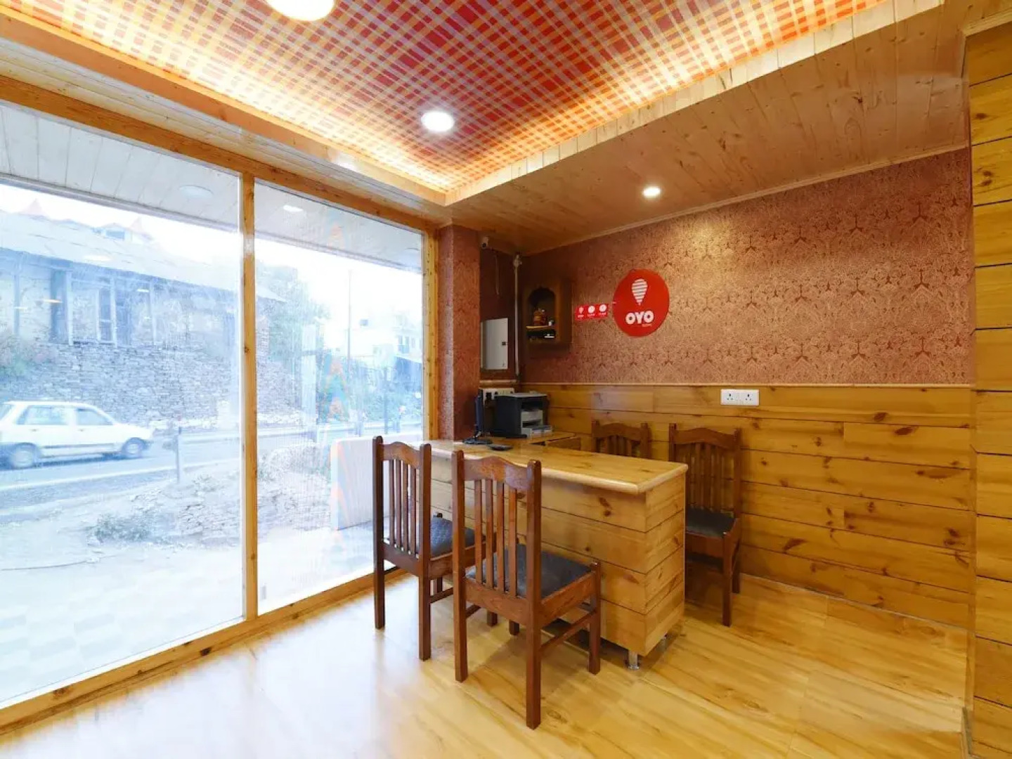 OYO 14776 The Tikker