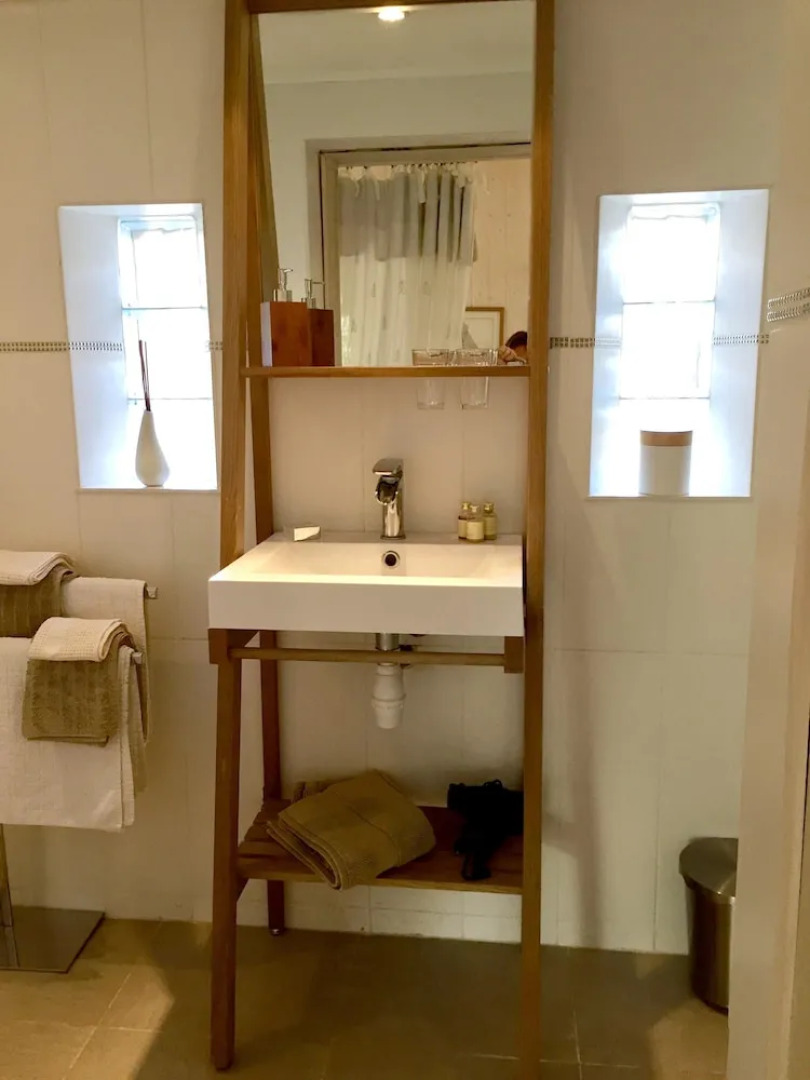 Studio in Puget-sur-argens, With Shared Pool and Furnished Garden - 8 km From the Beach