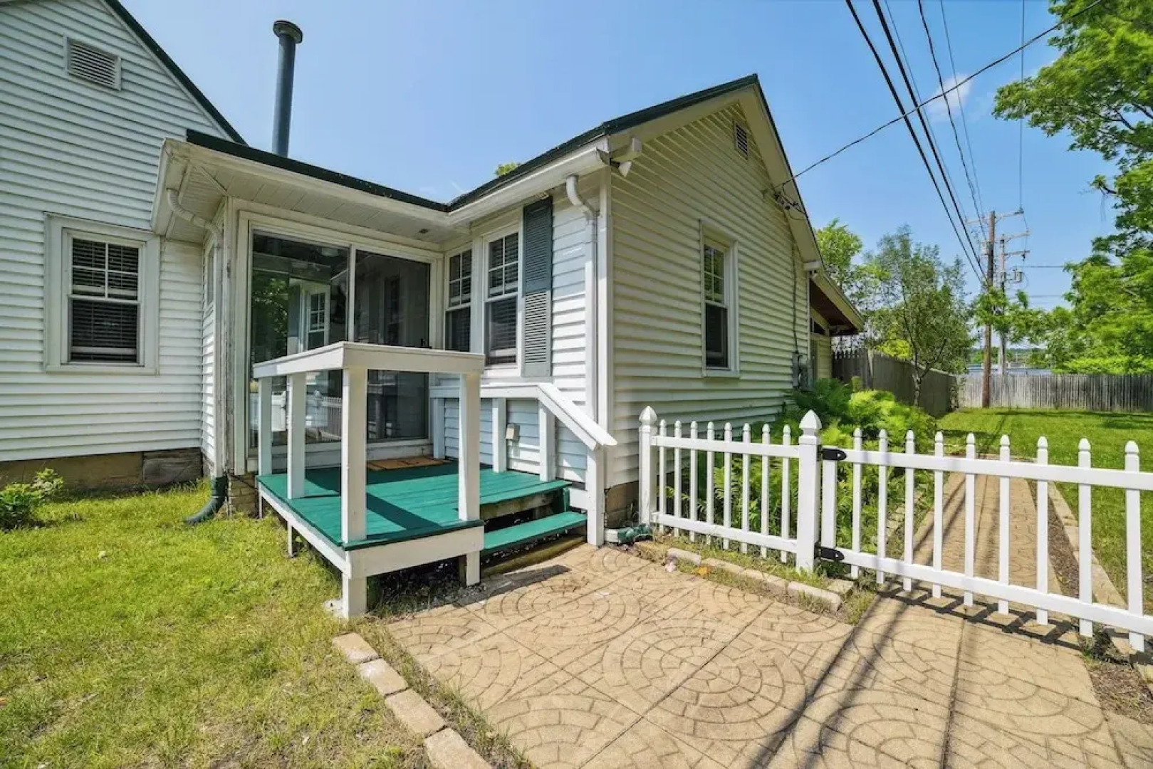 Boyne City Cottage: Walk to Downtown & Lake!