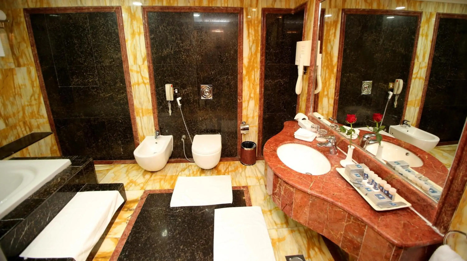 MADEN Hotel-مادن