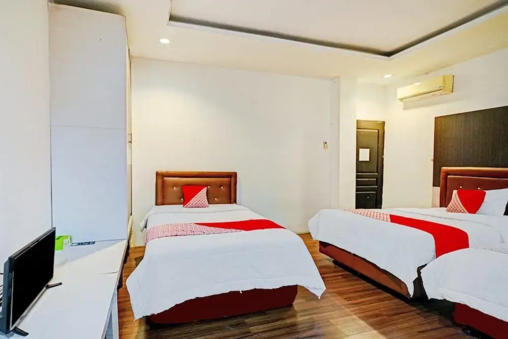 Scala Inn by OYO Rooms