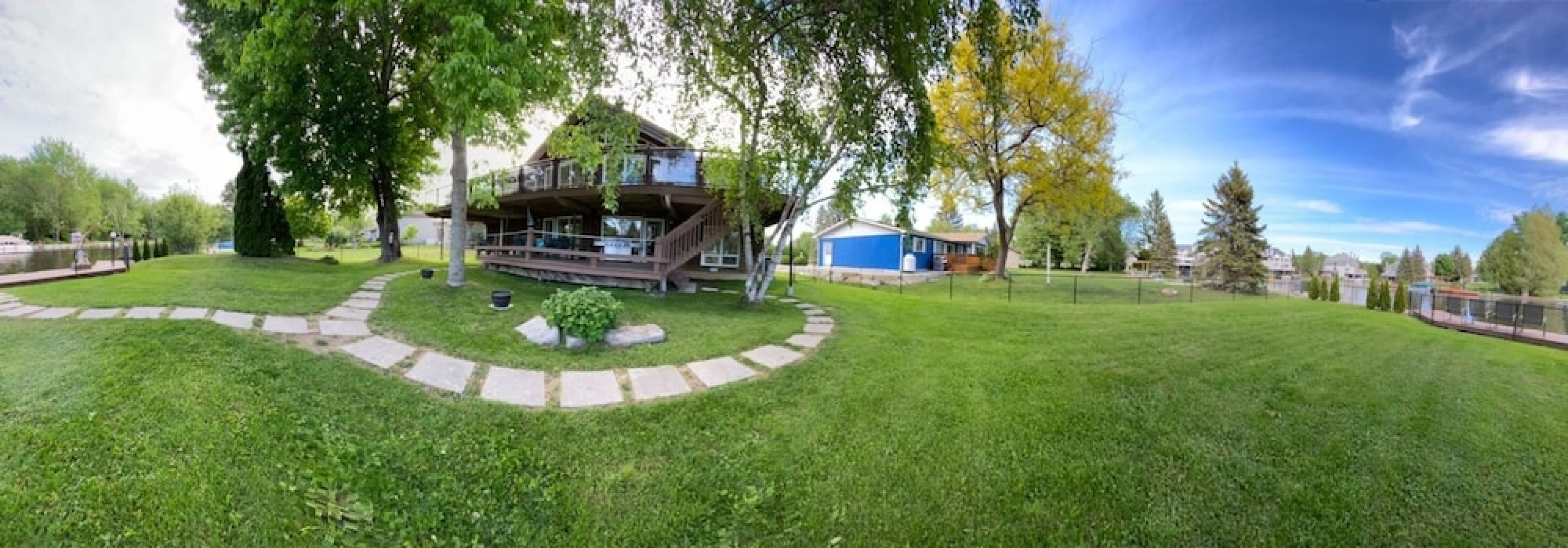 Waterfront Cottage 4 BD by GLOBALSTAY