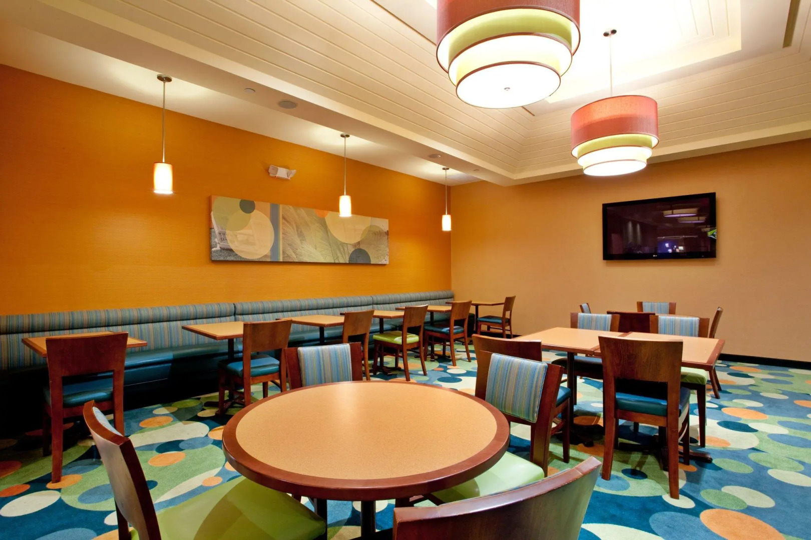 Holiday Inn Express Hotel & Suites VA Beach Oceanfront by IHG