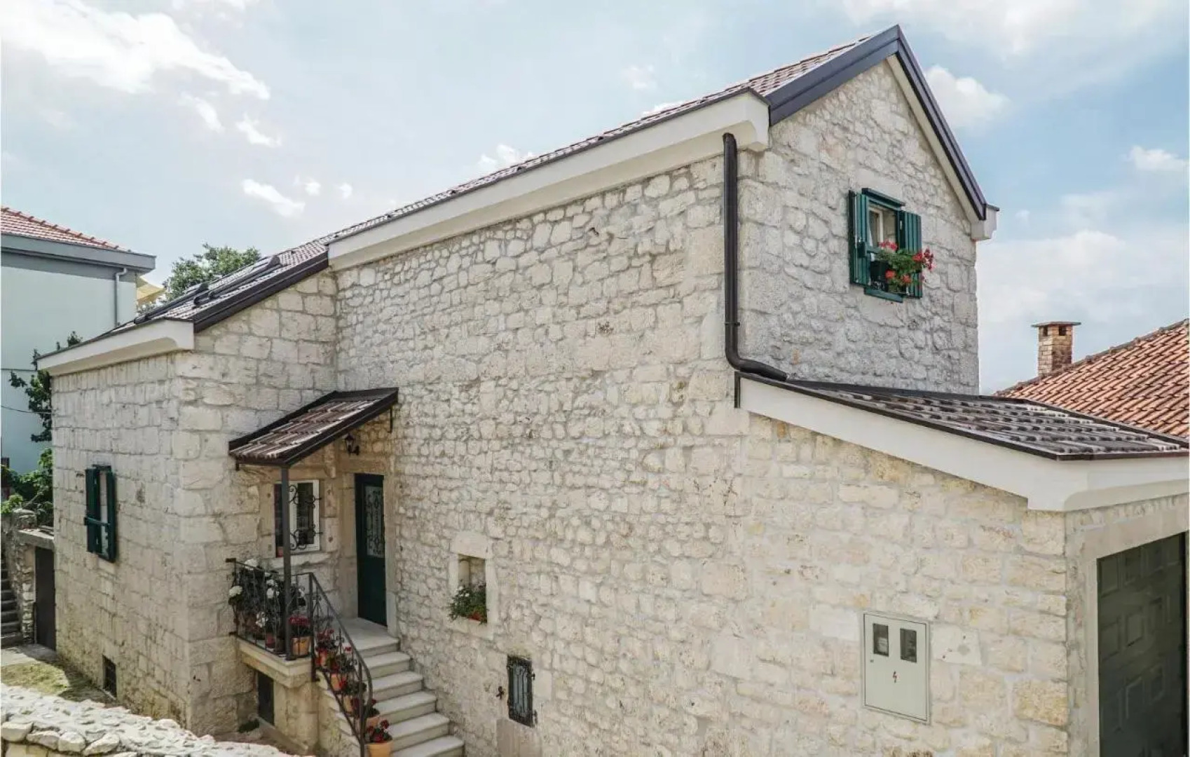 Three-Bedroom Holiday Home in Imotski