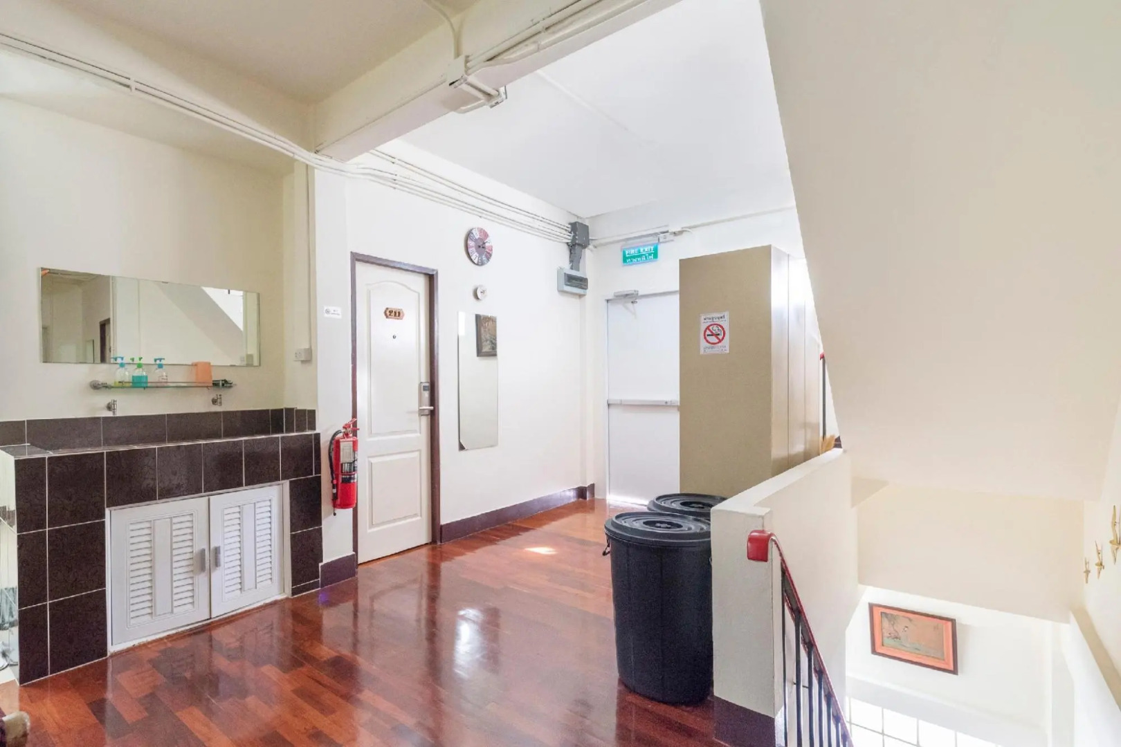 Bangkok Check Inn - Hostel