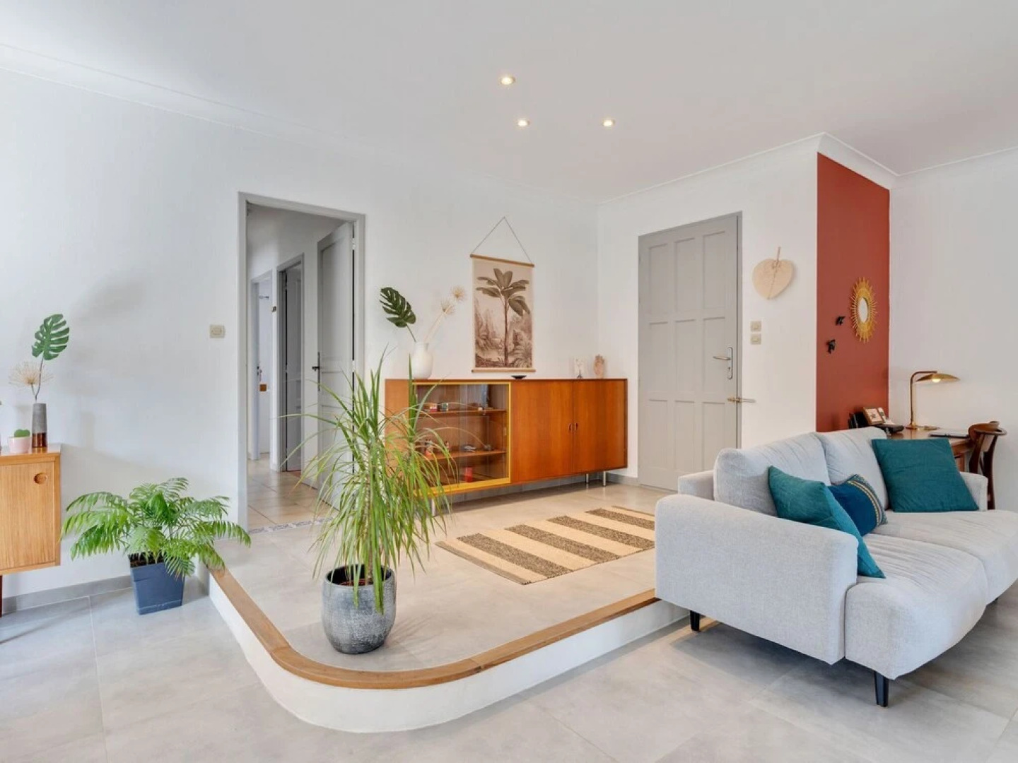 Luxury Modern Villa With Private Pool and Enclosed Garden in the Heart of the Vaucluse