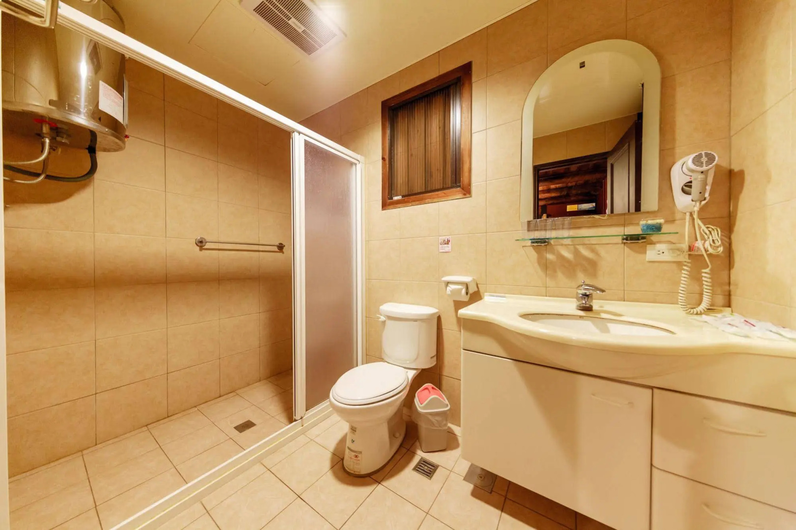 King Lam No 110 Bed & Breakfasts