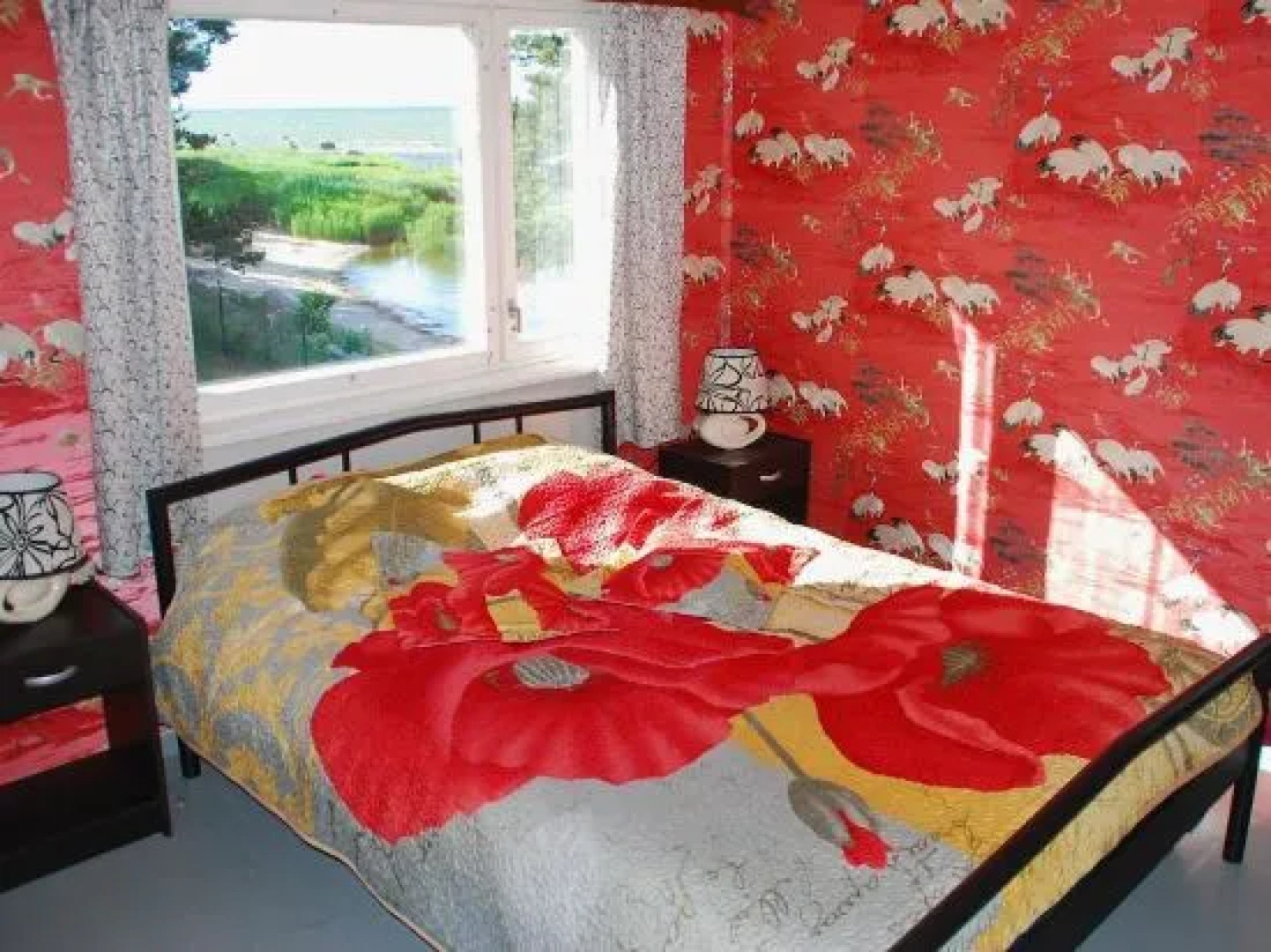 Karineeme Holiday House