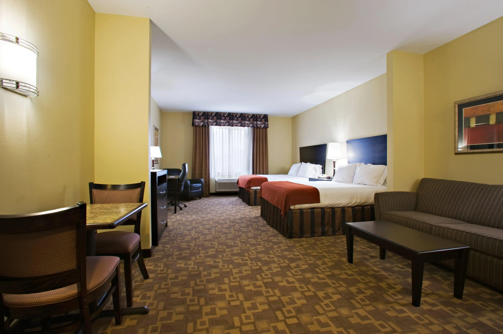 Holiday Inn Express &Suites Snyder by IHG