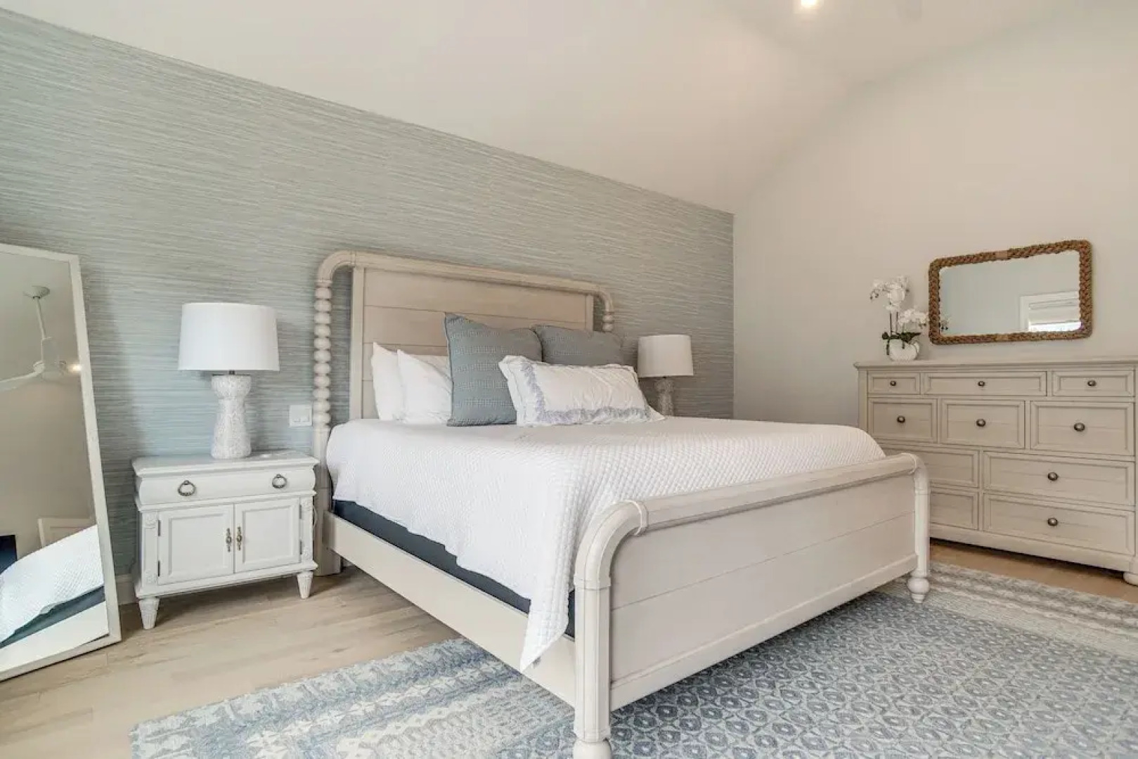 2 Mi to Public Beach Access! Cape Cod Family Home