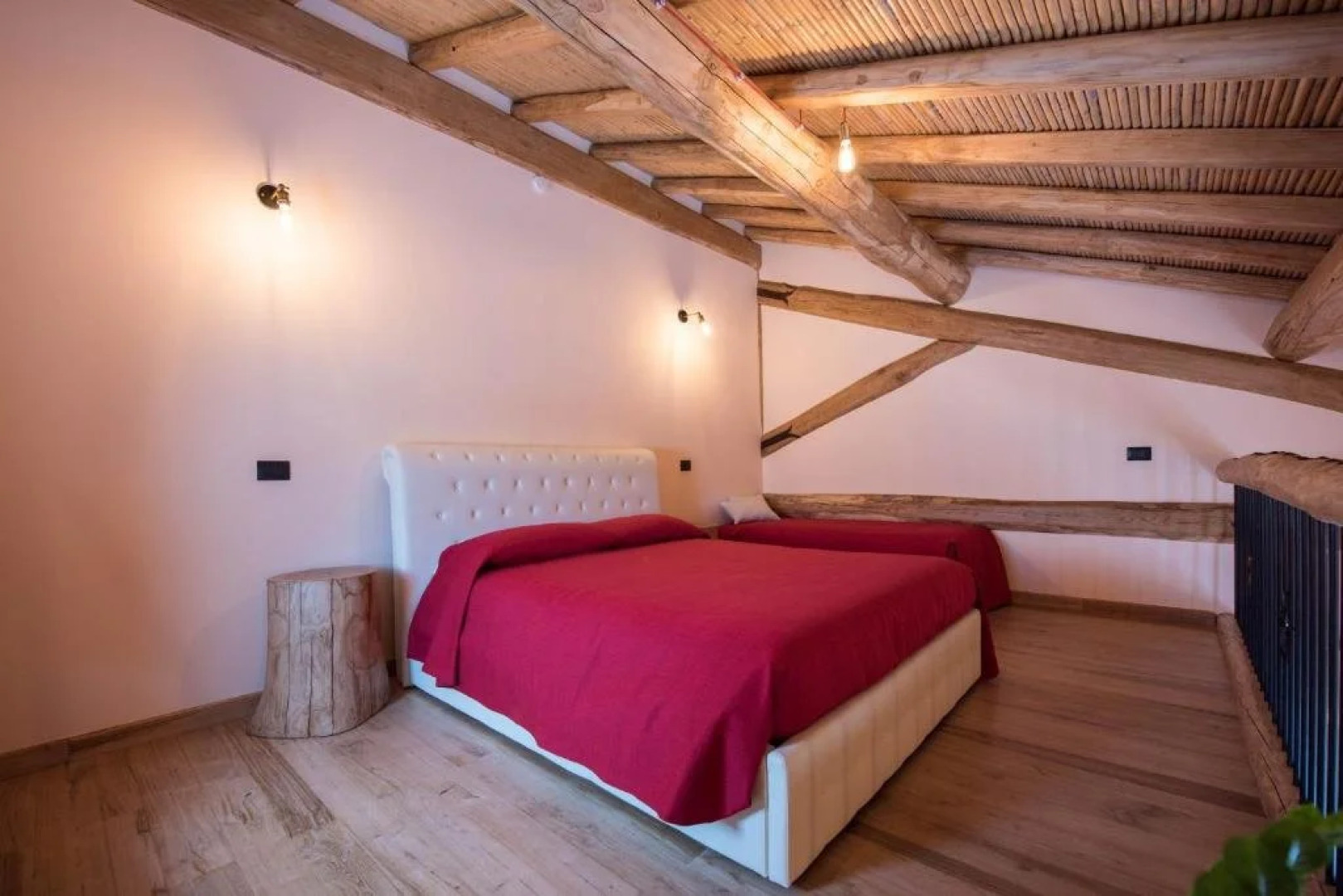 Etna Quota Mille Boutique Hotel, Typical Sicilian Food & Wine