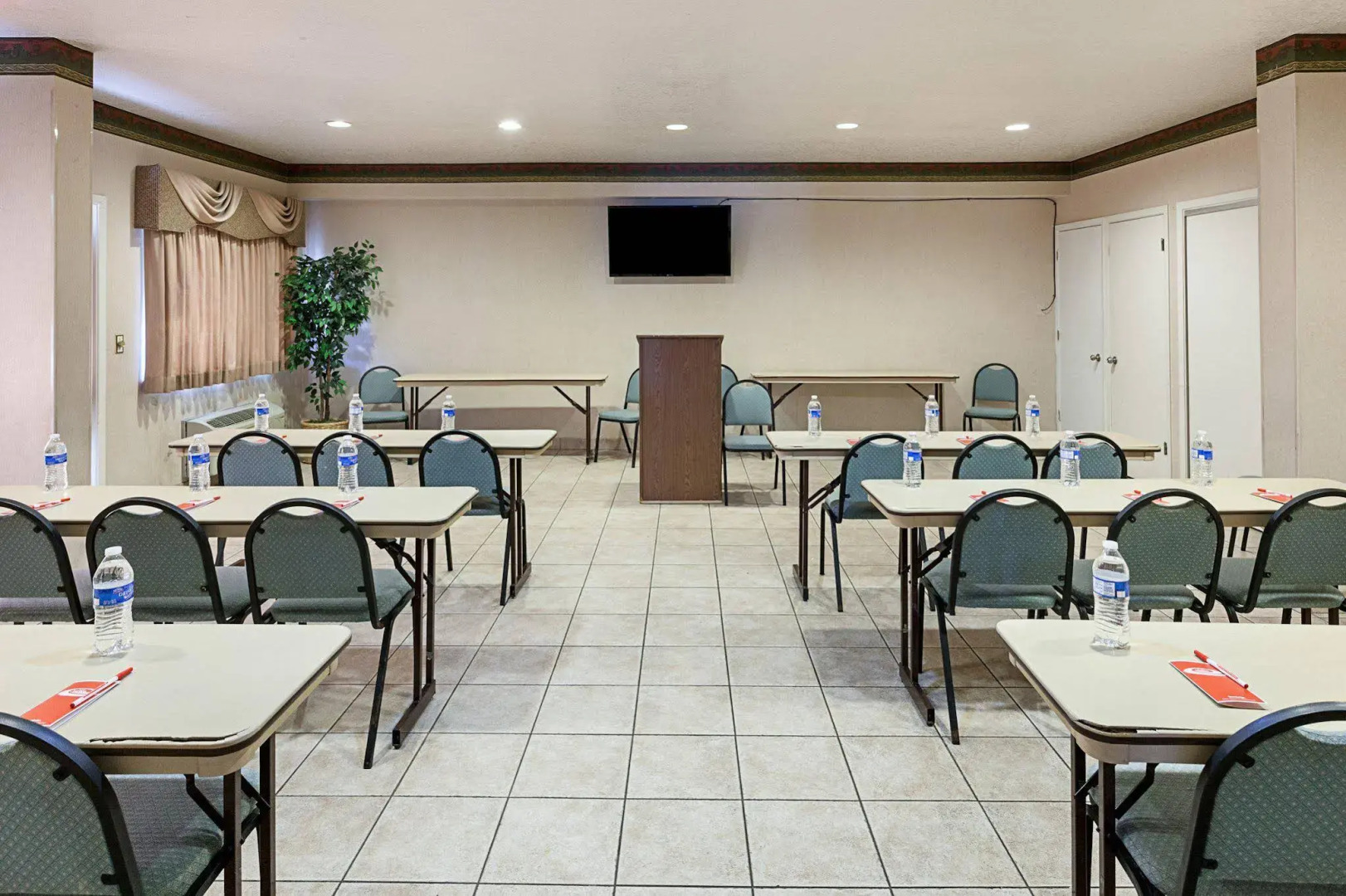 Econo Lodge San Antonio South