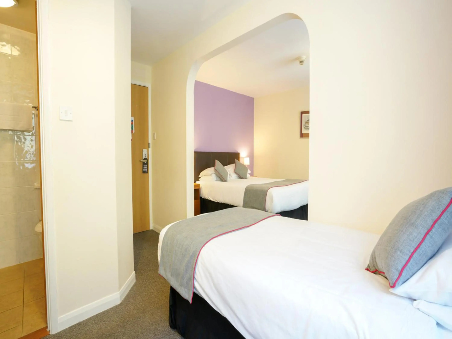 OYO Shanklin Beach Hotel